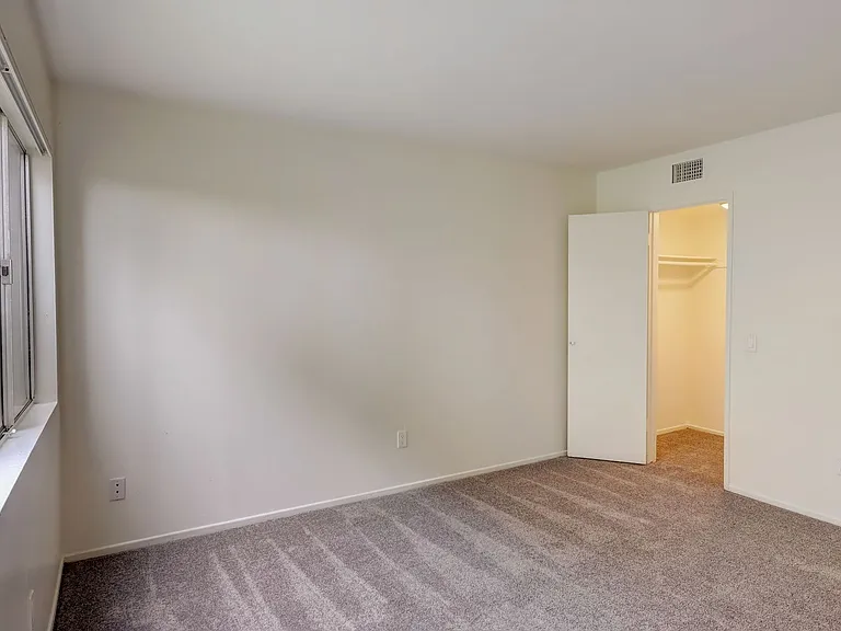 Arbor Park Apartments — Photo 9