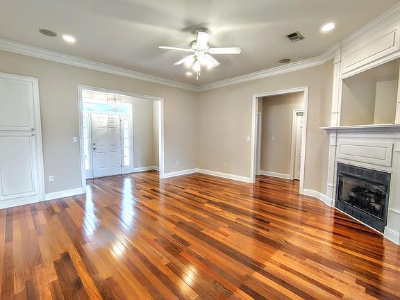 4th image of 15 Latigo Loop