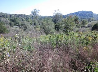 147 Twin Ridge Dr, Max Meadows, VA 24360