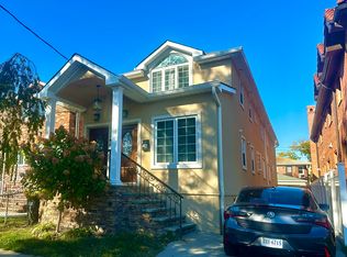 151-29 17th Rd FLOOR 1, Whitestone, NY 11357