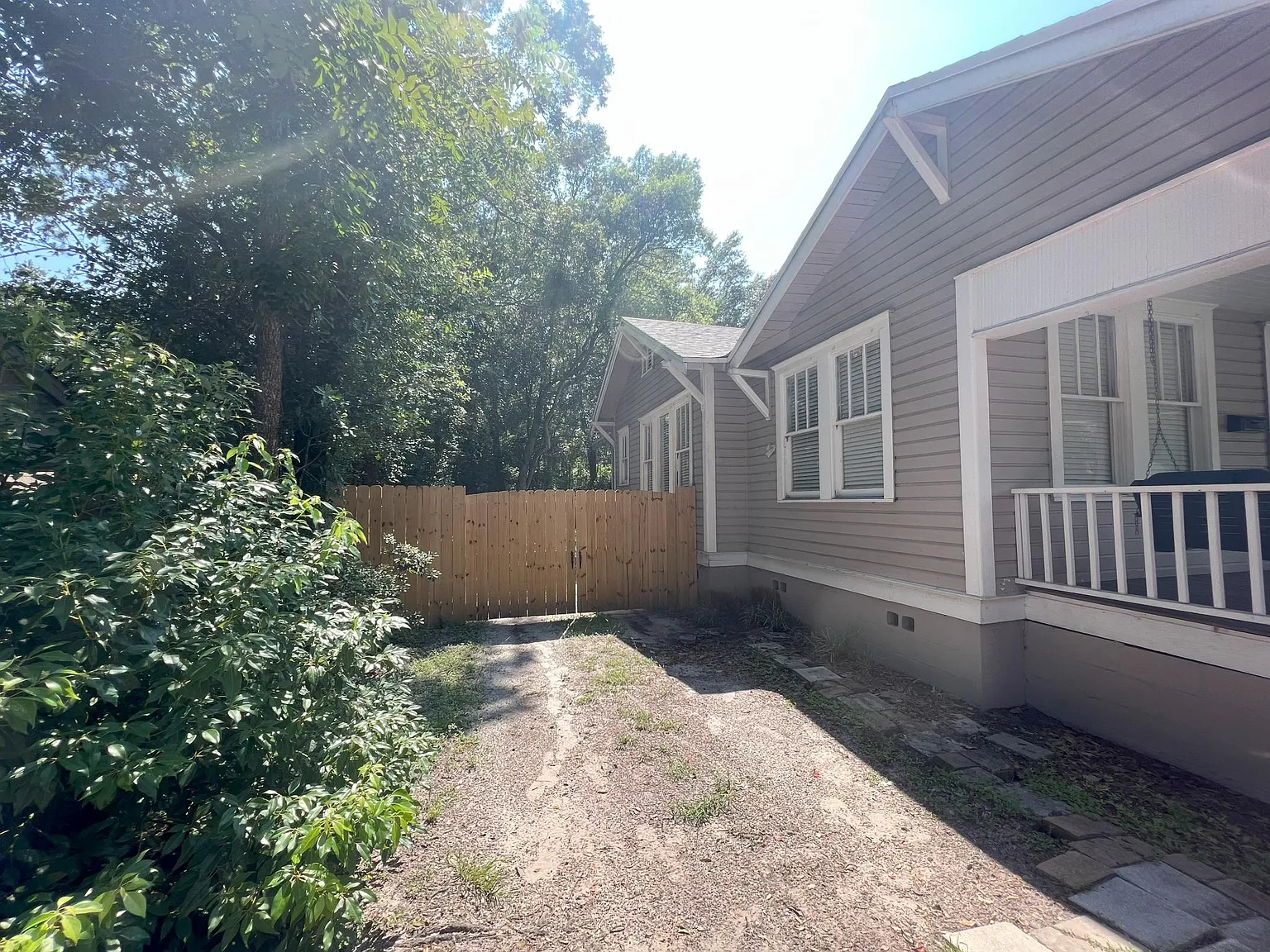 3 bed, 1324 sqft, $1,700 — Photo 3