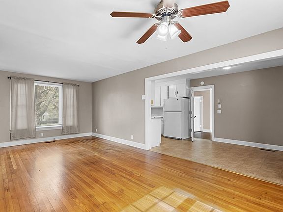 4th image of 1748 Gateway Ln