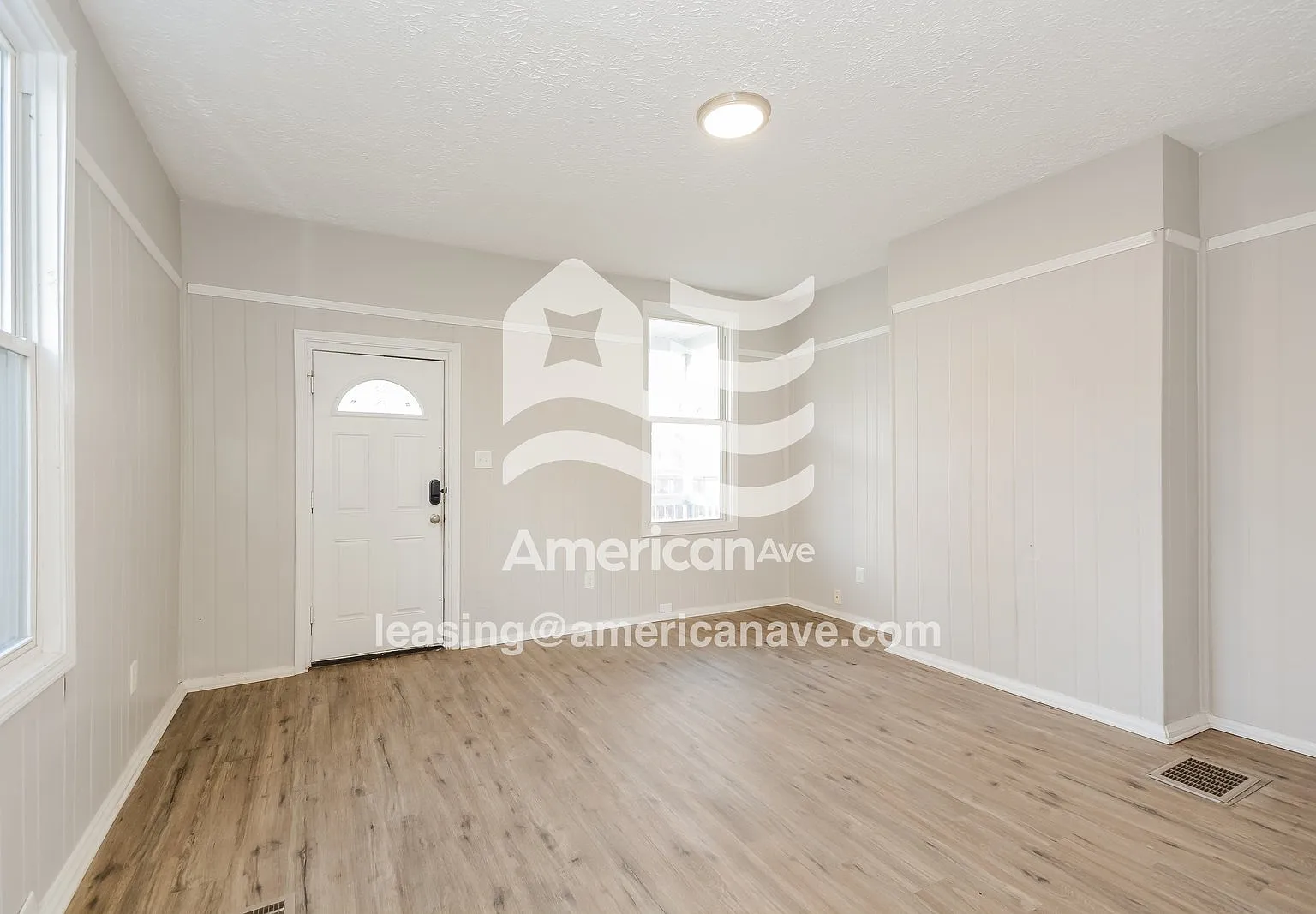 3 bed, 1.5 bath, 1862 sqft, $1,636 — Photo 3