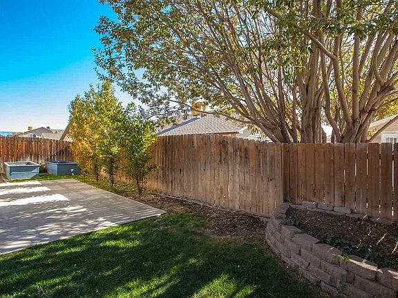 3rd image of 2817 Village Park Dr