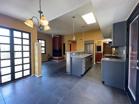 4th image of 901 Placita Chaco
