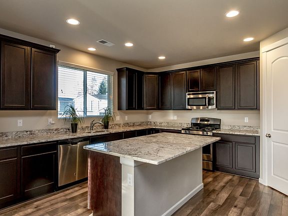 4th image of 8006 163rd Street Ct E