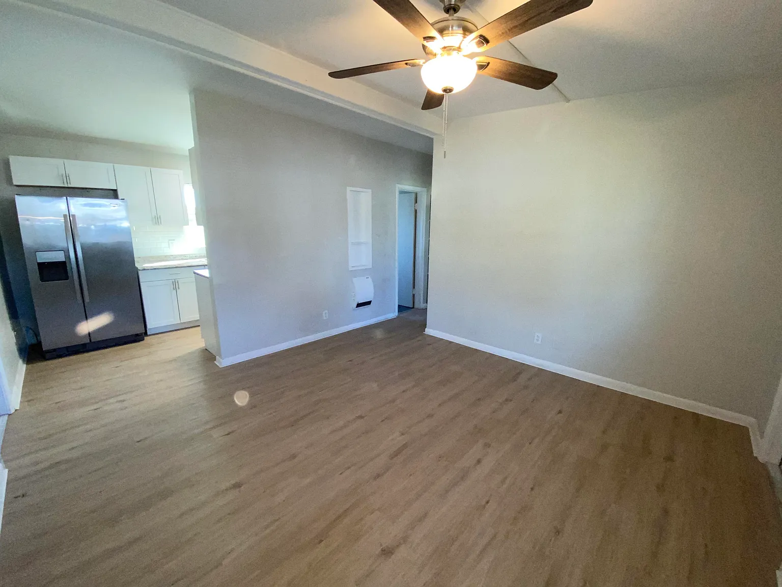 2 bed, 1.0 bath, 859 sqft, $1,995 — Photo 2
