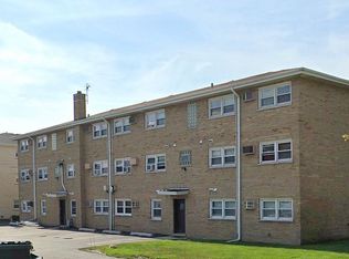 10405 S Keating Ave APT 2B, Oak Lawn, IL 60453