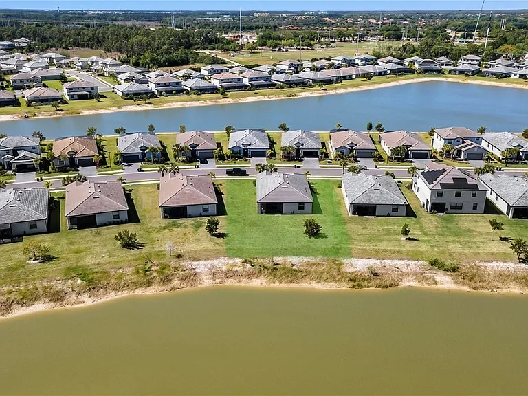 13846 Pine Lodge Ln — Photo 31
