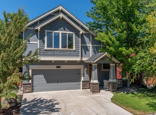 20552 Jacklight Ln, Bend, OR 97702