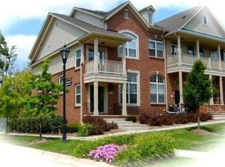 120 Sandy Ln #1, Walled Lake, MI 48390