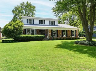 3798 Ledge Dr, Troy, MI 48084