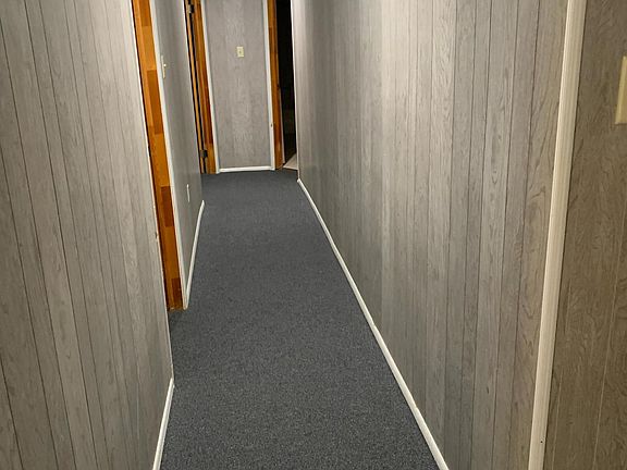 hallway leading to bedrooms
