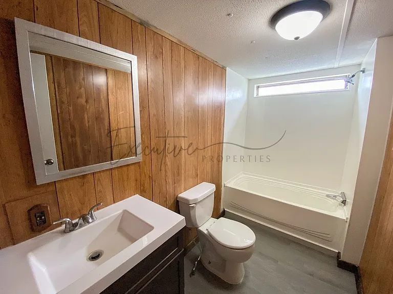 1030 Mildred St #8 — Photo 9