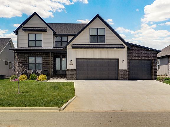 4th image of 4911 S Burrows Avenue