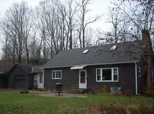 8 E West Rd, Putney, VT 05346