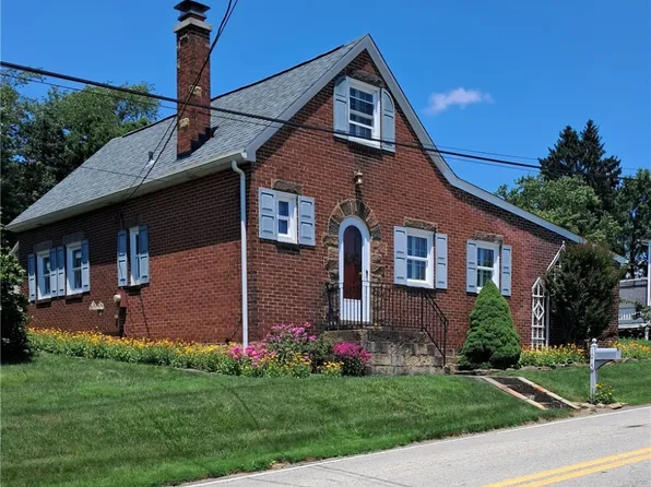 1015 Middletown Rd, New Stanton, PA 15672