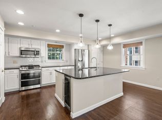 55 I St APT 4, South Boston, MA 02127
