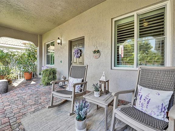 4th image of 1265 Chenille Cir