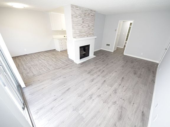 2nd image of 1631 S Westgate Ave APT 3