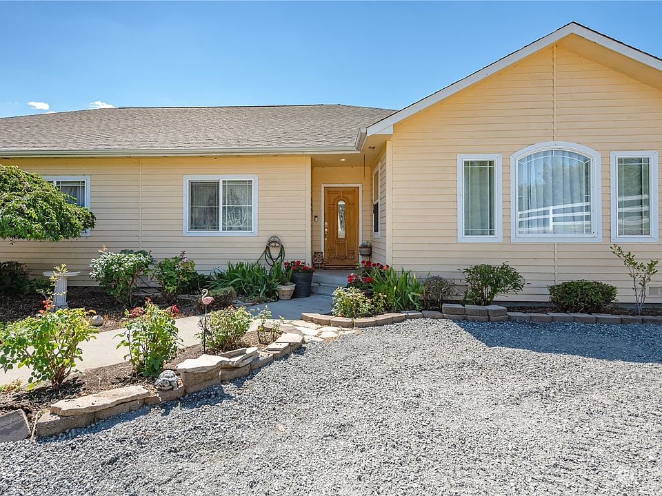 1st image of 3344 NW Fir Avenue
