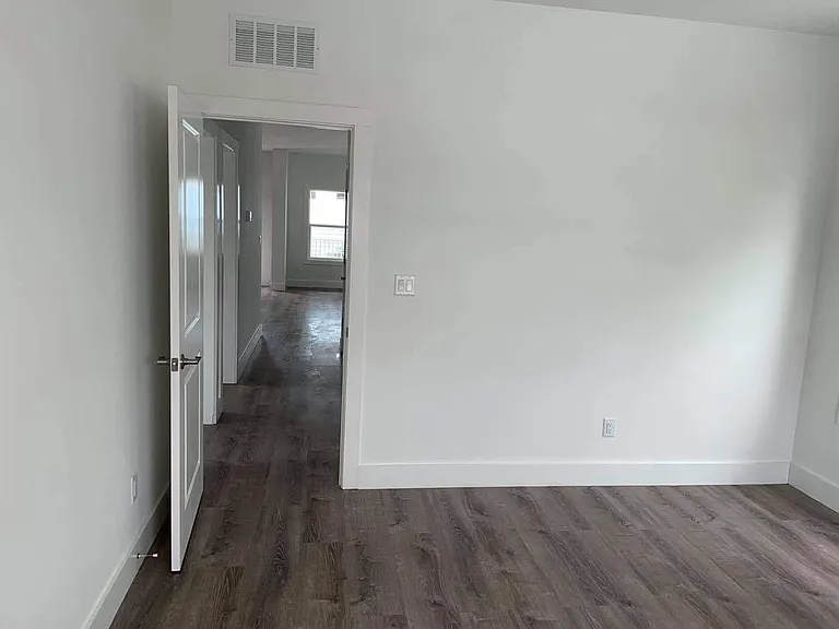 13 Ed Swift Rd — Photo 8