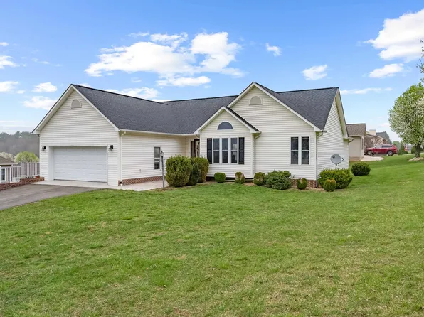 290 Knollwood Ln, Wytheville, VA 24382