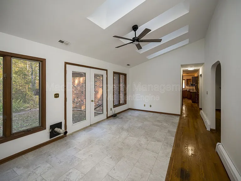 6709 Marye Rd — Photo 13