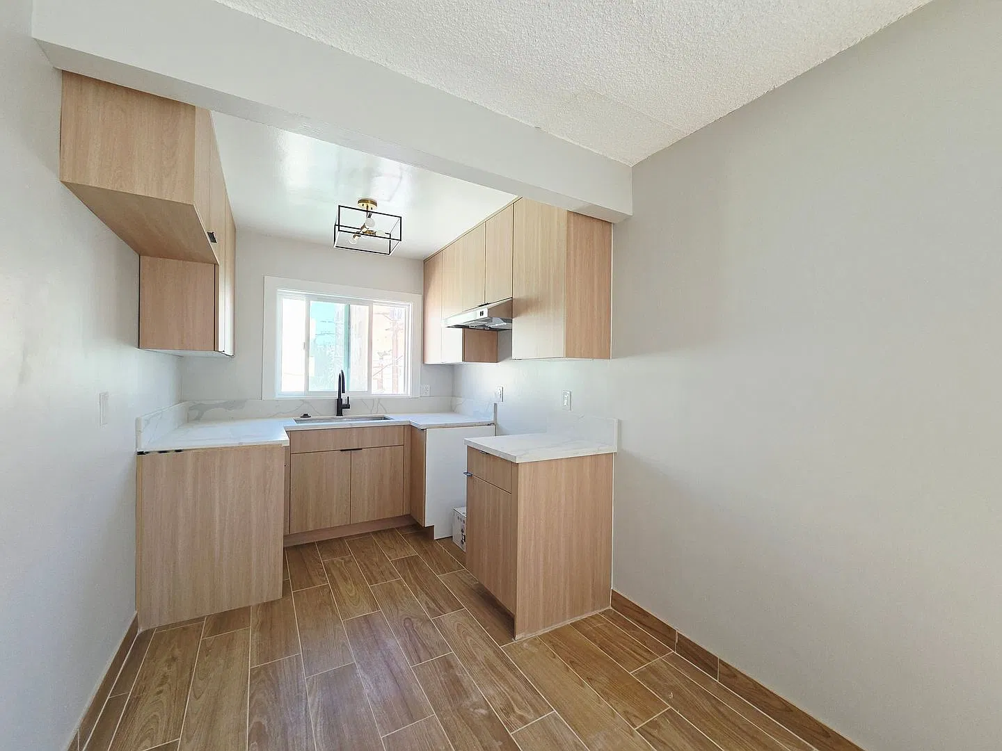 Normandie Terrace Holdings Llc — Photo 3