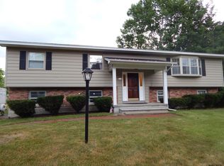 23 Beechwood Dr, Burnt Hills, NY 12027