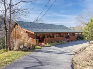 1280 Flat Creek Rd, Sevierville, TN 37876