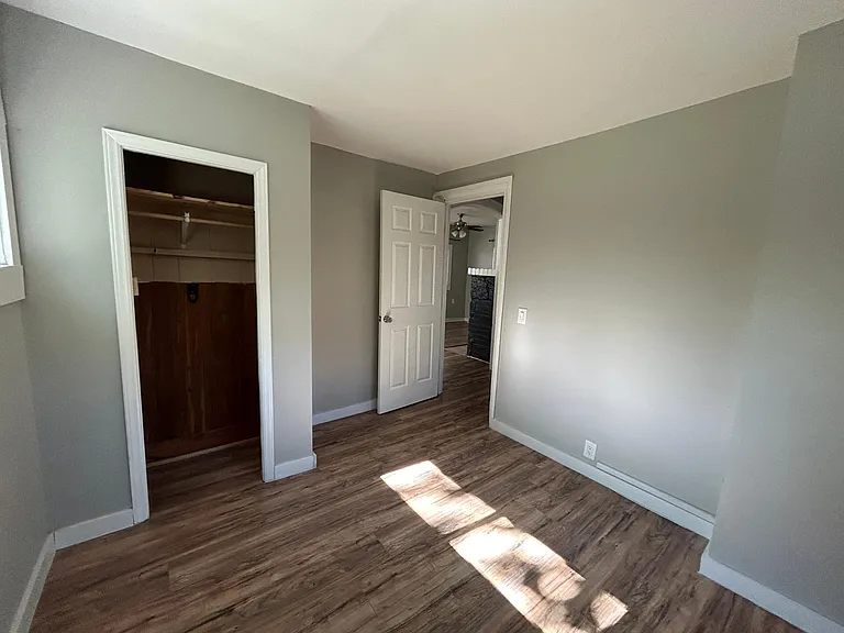 211 Vance St — Photo 7