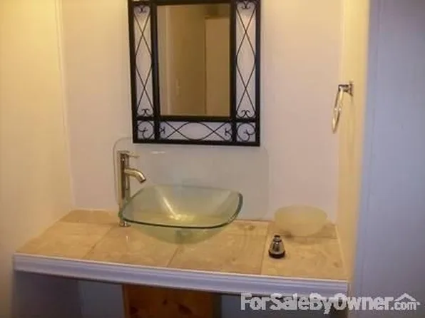 136 Forrest St, Wellford, SC 29385