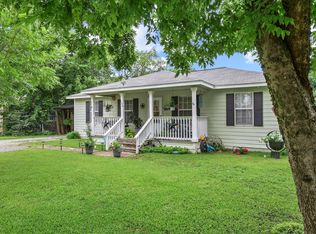 304 Lee St, Wolfe City, TX 75496