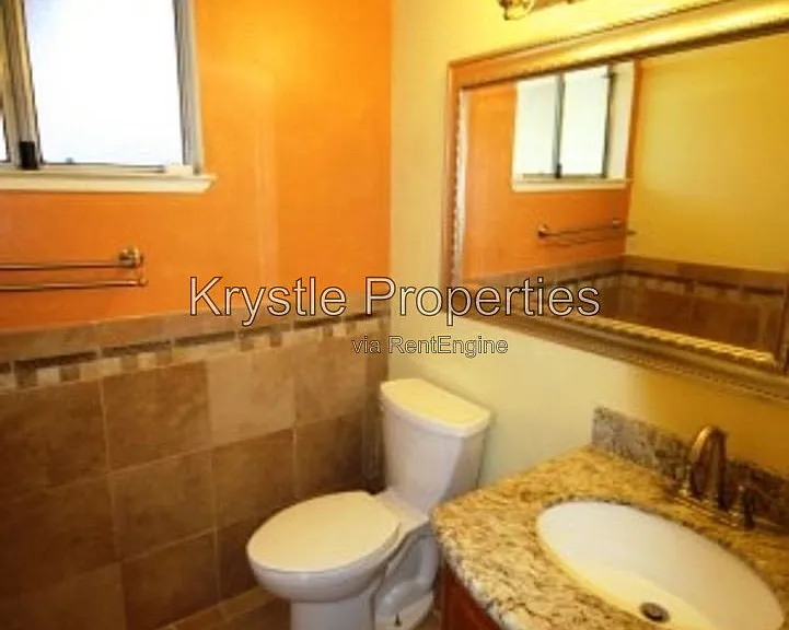 1345 Corcoran Ave — Photo 8