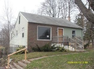 1103 N Waverly Rd, Lansing, MI 48917