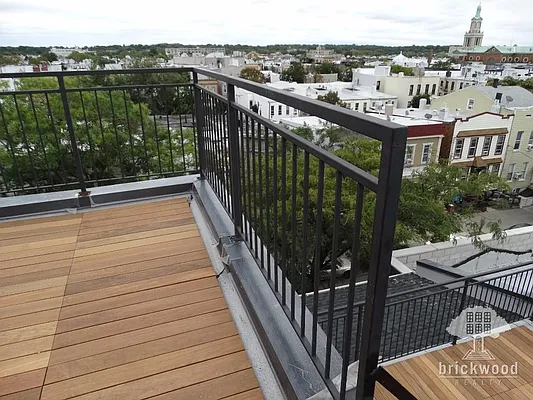 Rented by Brickwood BWR LLC | media 52