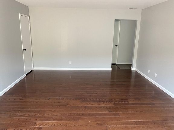4th image of 40 Hobart Ave #3