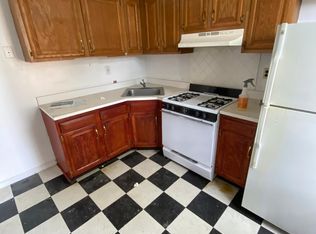 126 Tuers Ave #2F, Jersey City, NJ 07306