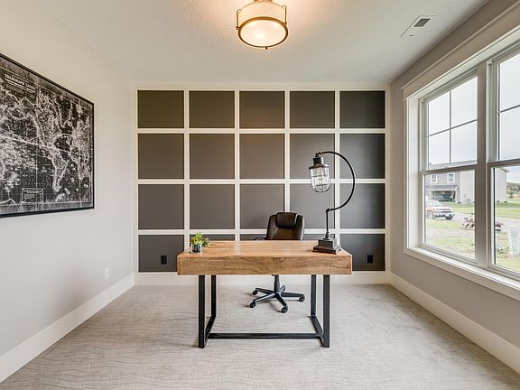 5th image of 3230 Graham St