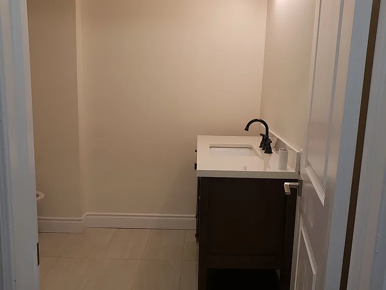58 Gibson Cir #LOWER — Photo 7