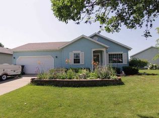 2359 Essex Dr, Sun Prairie, WI 53590