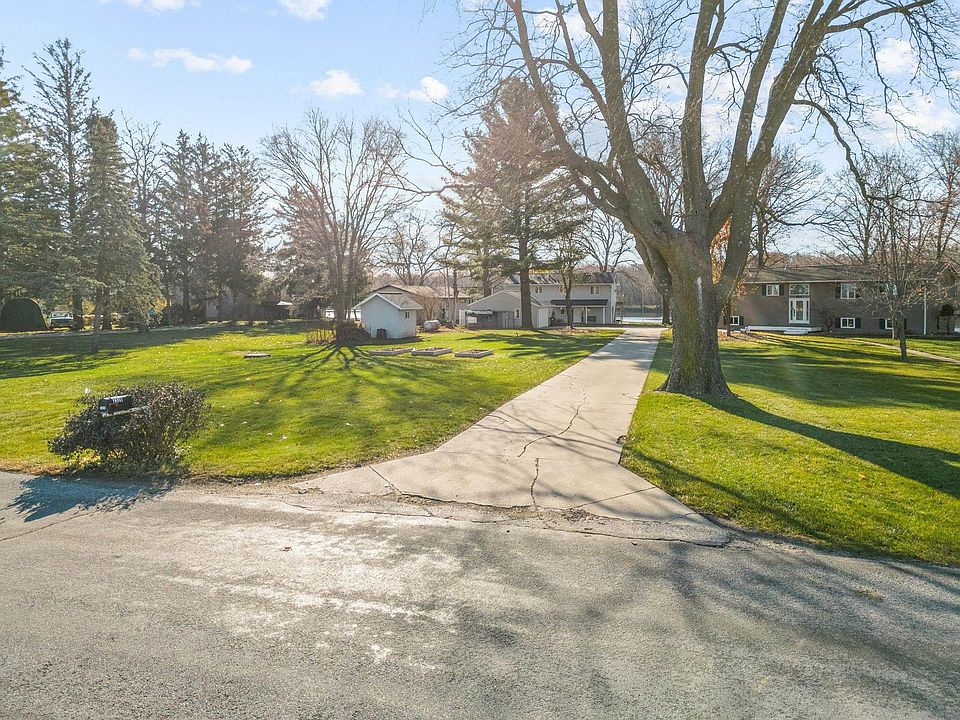 2326 Cottage Row Rd, Cedar Falls, IA 50613 Zillow
