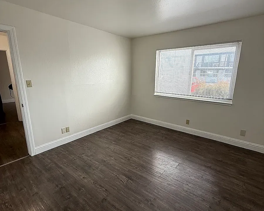 1751 Diane Ct #7