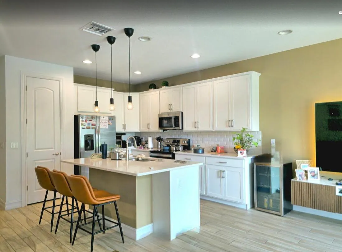 3 bed, 2.5 bath, 1728 sqft, $3,700 — Photo 2