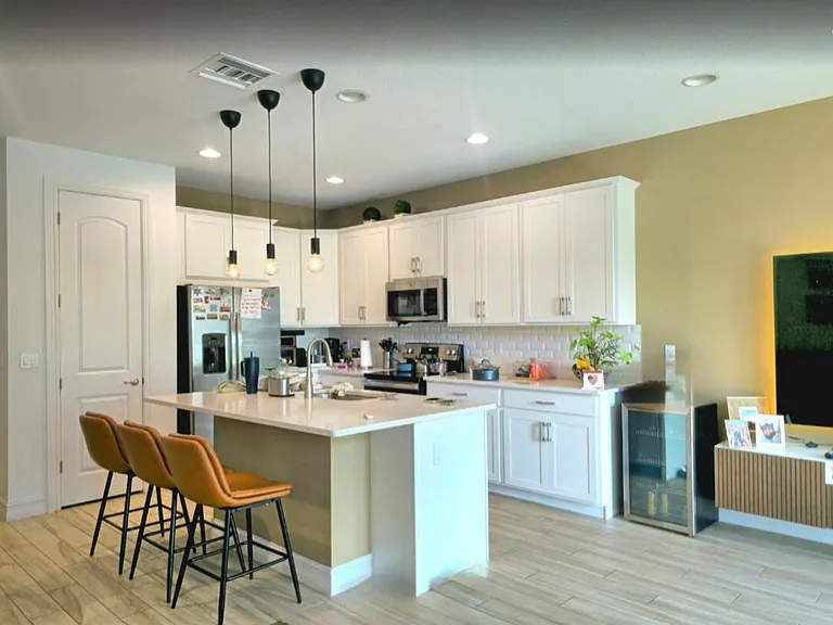 10084 Brickhill Dr — Photo 2