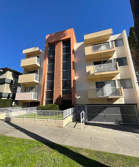 510 S Mariposa Ave #205 — Photo 1