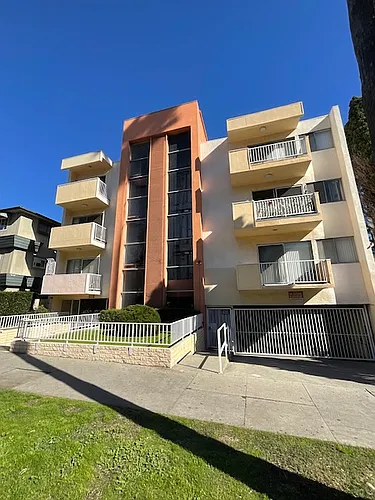510 S Mariposa Ave Photo 1