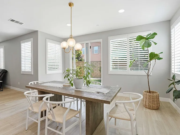 24545 Rosette Ln — Photo 16