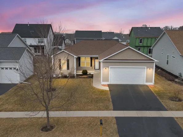 21 W Winterberry Ave, Cortland, IL 60112